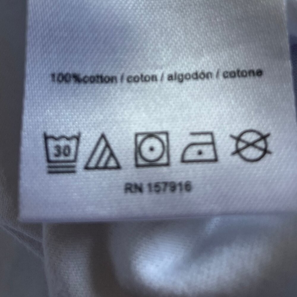 EUC Halston Graphic T-Shirt Size: 3XL - Picture 5 of 5